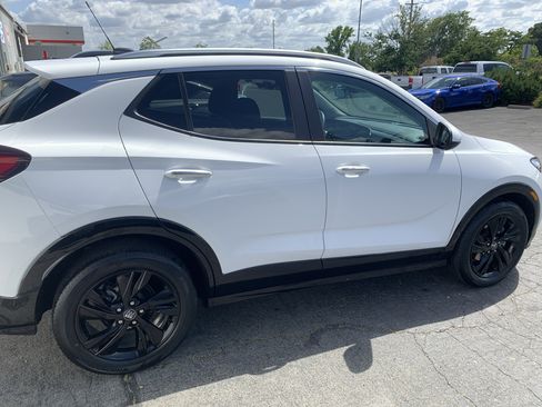 Used 2024 Buick Encore GX Sport Touring FWD image 6