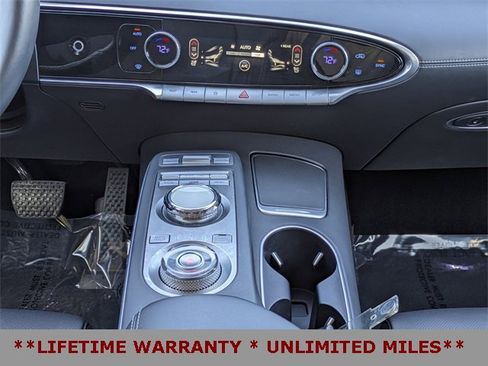 Used 2025 Genesis GV70 2.5T image 21