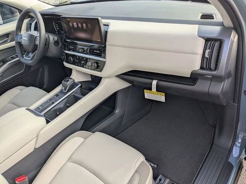 New 2026 Nissan Pathfinder SL FWD image 38