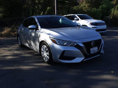 Used 2021 Nissan Sentra S FWD image 1
