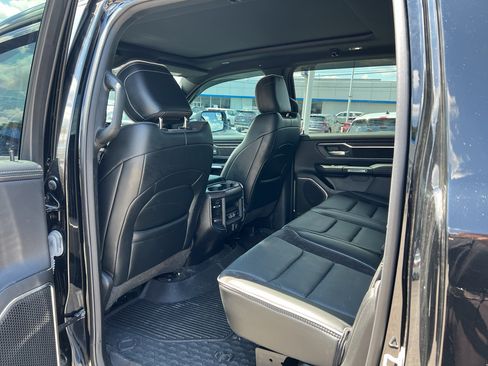 Used 2025 RAM 1500 Laramie w/ Sport Appearance Package AWD/4WD image 10