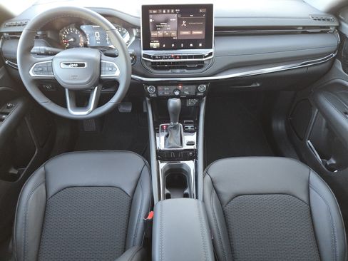 New 2026 Jeep Compass Latitude AWD/4WD image 3
