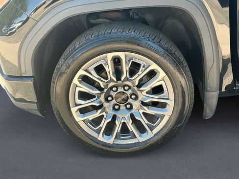 Used 2023 GMC Sierra 1500 Denali Ultimate AWD/4WD image 9