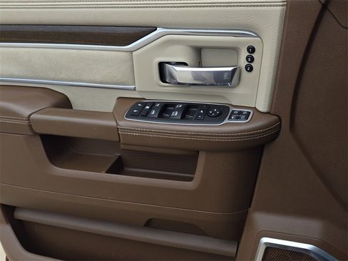 Used 2023 RAM 3500 Laramie image 19