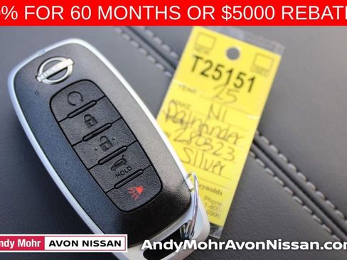 New 2025 Nissan Pathfinder SL image 24