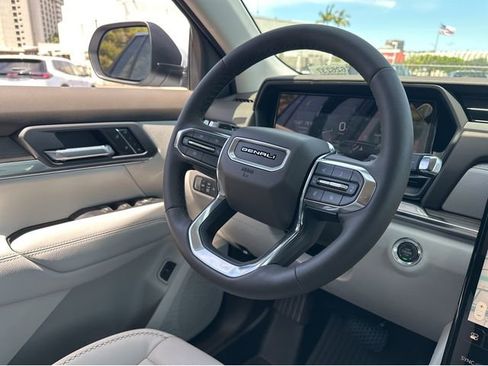 New 2026 GMC Terrain Denali w/ LPO, Floor Liner Package AWD/4WD image 8