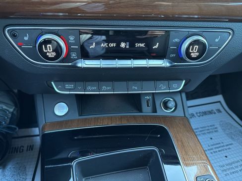 Used 2024 Audi Q5 2.0T Premium image 17