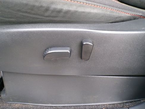 Used 2022 Nissan Frontier PRO-4X image 14