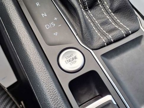 Used 2023 Volkswagen Atlas Cross Sport SE w/ Panoramic Sunroof Package image 34