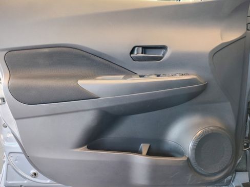 Certified 2025 Nissan Kicks Play S image 26