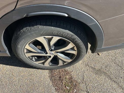 Used 2022 Subaru Outback Limited image 13