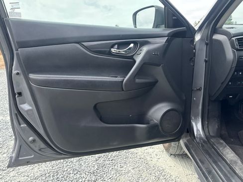 Used 2019 Nissan Rogue SL FWD image 15