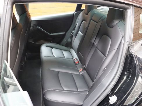 Used 2023 Tesla Model 3 Performance image 31