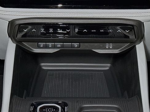 New 2026 Jeep Cherokee Limited AWD/4WD image 14