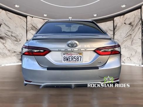 Used 2021 Toyota Camry SE w/ Carpet Mat Package (TMS) FWD image 6