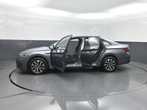 Used 2023 Volkswagen Jetta S FWD image 33