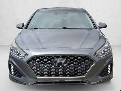 Used 2019 Hyundai Sonata Limited image 2