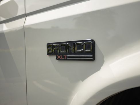 Used 1994 Ford Bronco AWD/4WD image 10