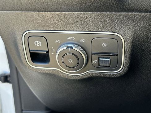 Used 2023 Mercedes-Benz EQB 250+ w/ Exclusive Package image 31