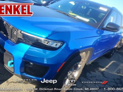 Used 2023 Jeep Grand Cherokee Trailhawk w/ Advanced Protech Group II