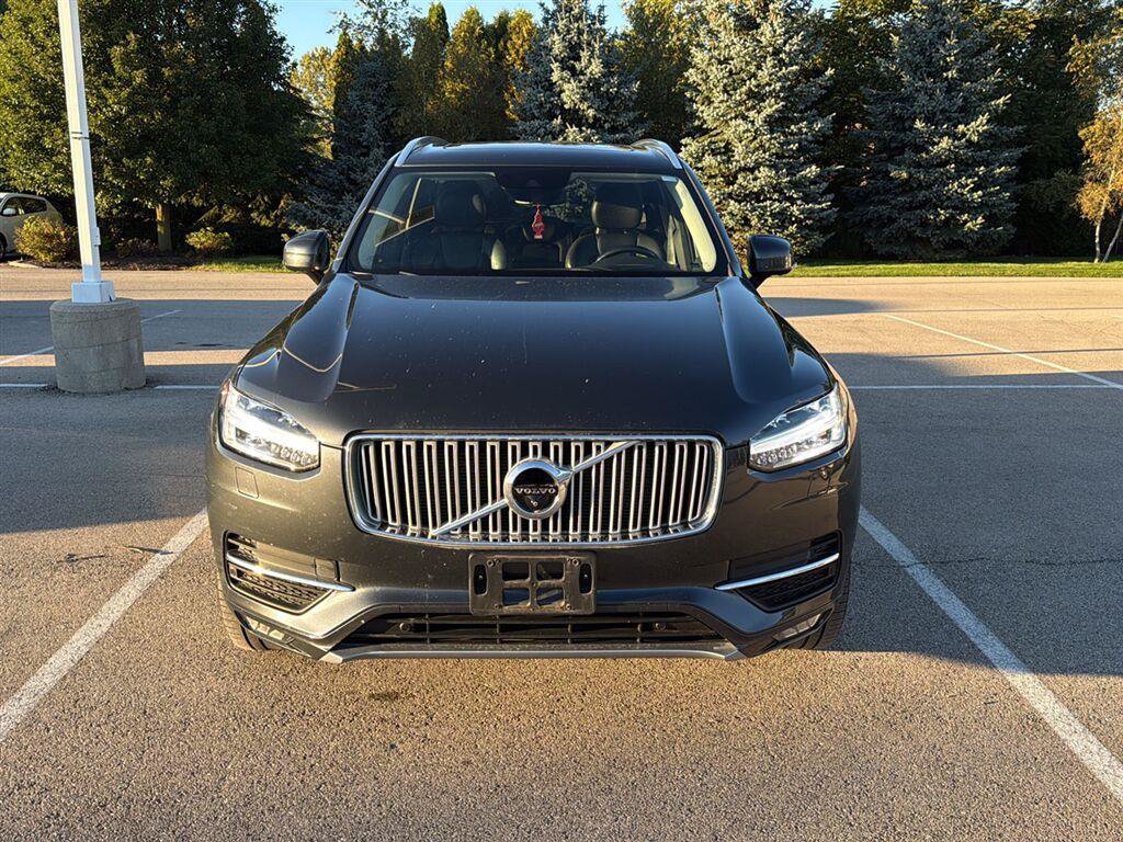 Used 2016 Volvo XC90 T6 Inscription w/ Vision Package AWD/4WD image 2