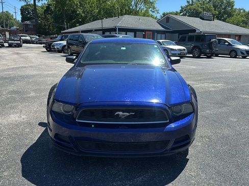 Used 2013 Ford Mustang Coupe RWD image 8