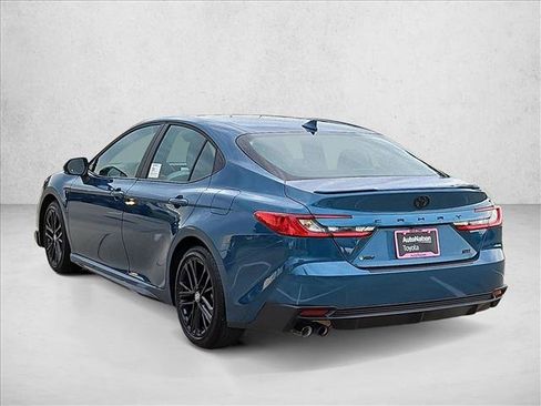 Used 2026 Toyota Camry SE w/ Convenience Package FWD image 8