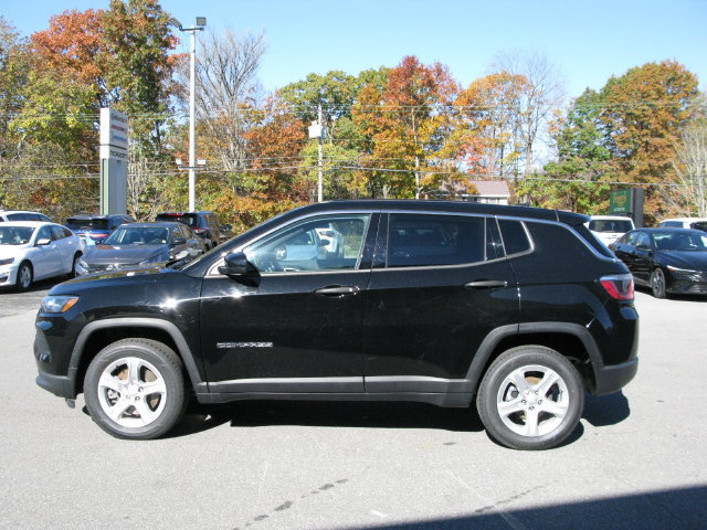 Used 2023 Jeep Compass Sport AWD/4WD image 9