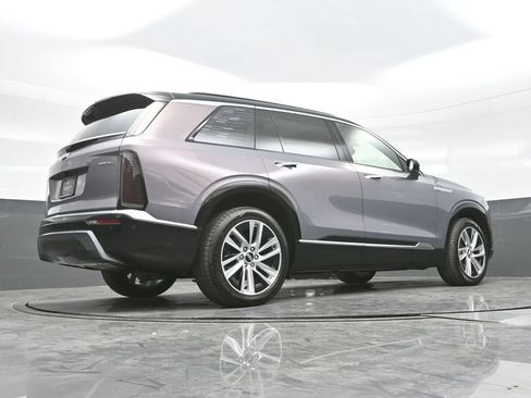 Used 2026 Cadillac Vistiq Luxury AWD/4WD image 46