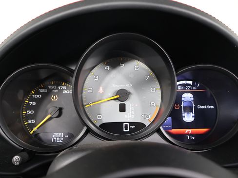 Used 2025 Porsche 718 Boxster Spyder RS image 32