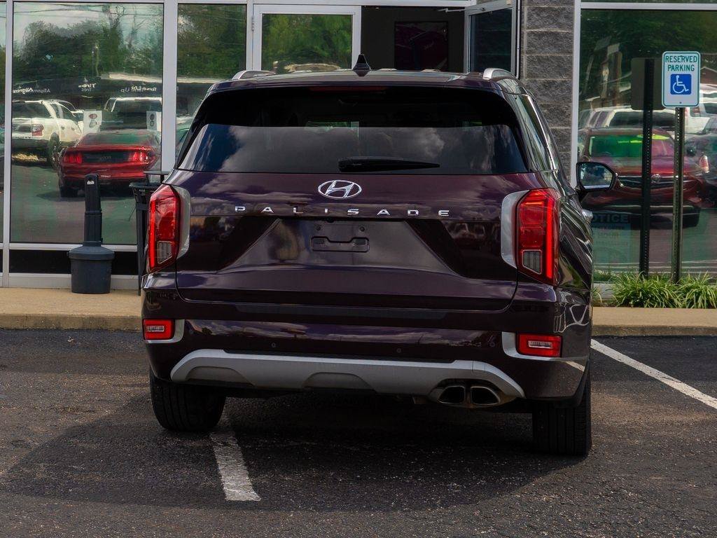 Used 2021 Hyundai Palisade Limited FWD image 3
