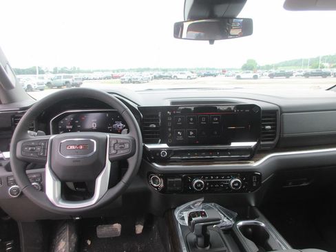 New 2026 GMC Sierra 1500 Elevation AWD/4WD image 14