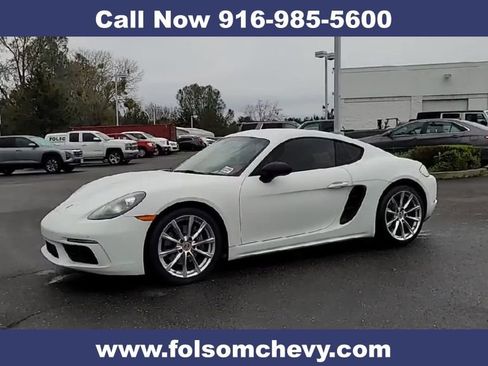 Used 2017 Porsche 718 Cayman image 6