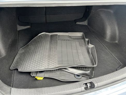 Used 2023 Toyota Corolla LE image 19