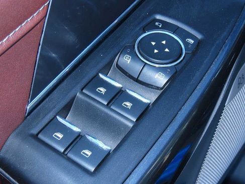 Certified 2021 Ford F150 Lariat w/ Equipment Group 502A High image 18