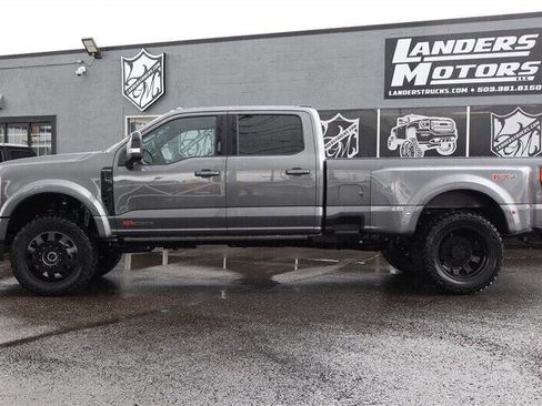 Used 2026 Ford F450 Platinum w/ FX4 Off-Road Package image 2