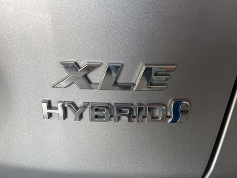 Used 2019 Toyota RAV4 XLE w/ Convenience Package AWD/4WD image 47