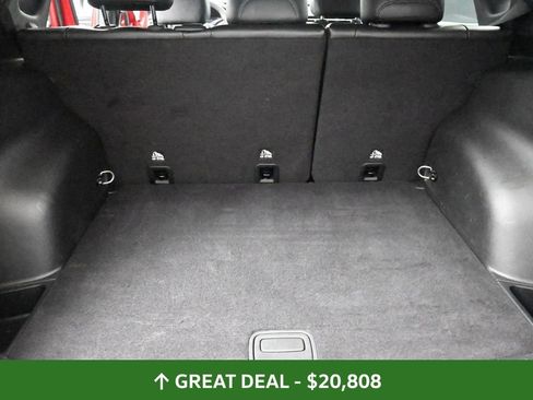 Used 2025 Jeep Compass Latitude image 38