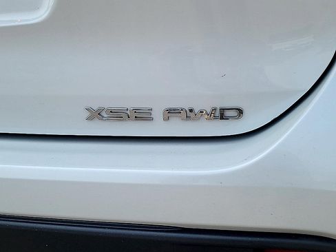 Used 2025 Toyota Highlander XSE AWD/4WD image 34