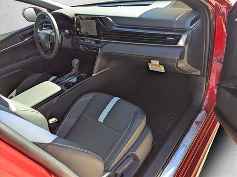 Certified 2025 Toyota Camry SE image 19