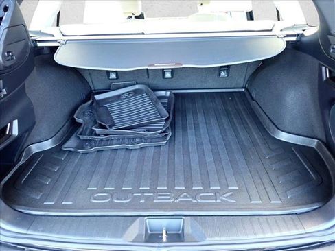 Used 2019 Subaru Outback 2.5i Limited image 8