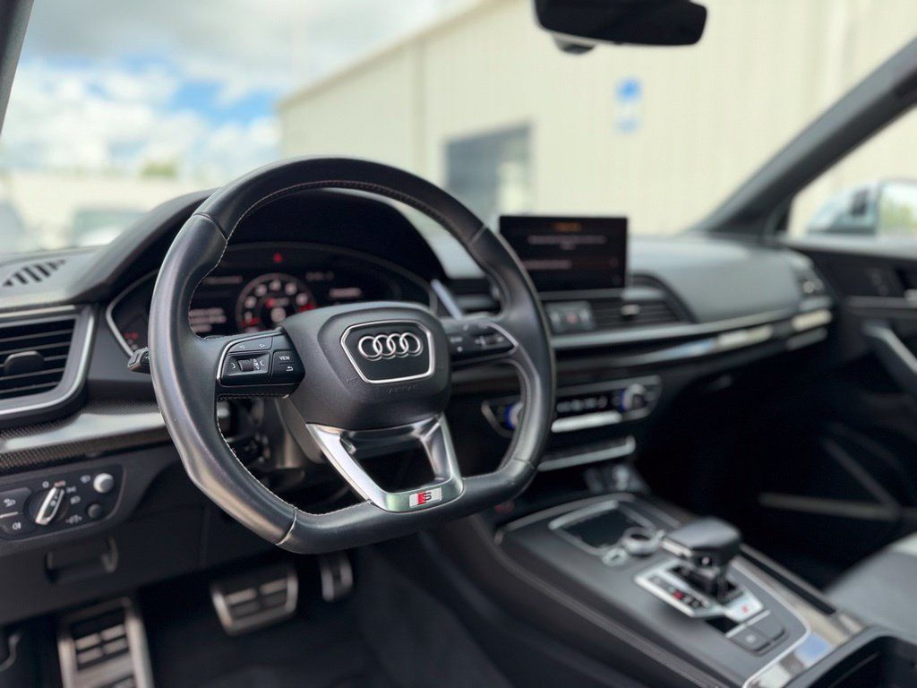 Used 2018 Audi SQ5 Prestige w/ Prestige Package AWD/4WD image 15