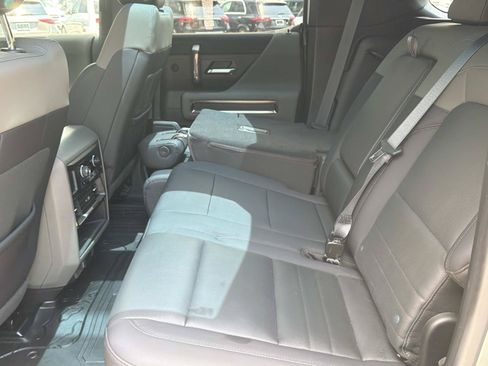 Used 2024 GMC Hummer EV 3X w/ LPO, Illumination Package AWD/4WD image 12