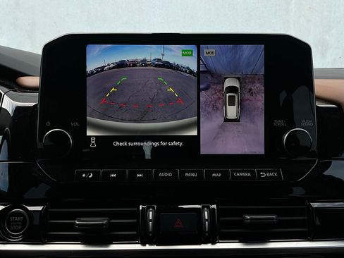 Used 2023 Nissan Pathfinder Platinum image 38