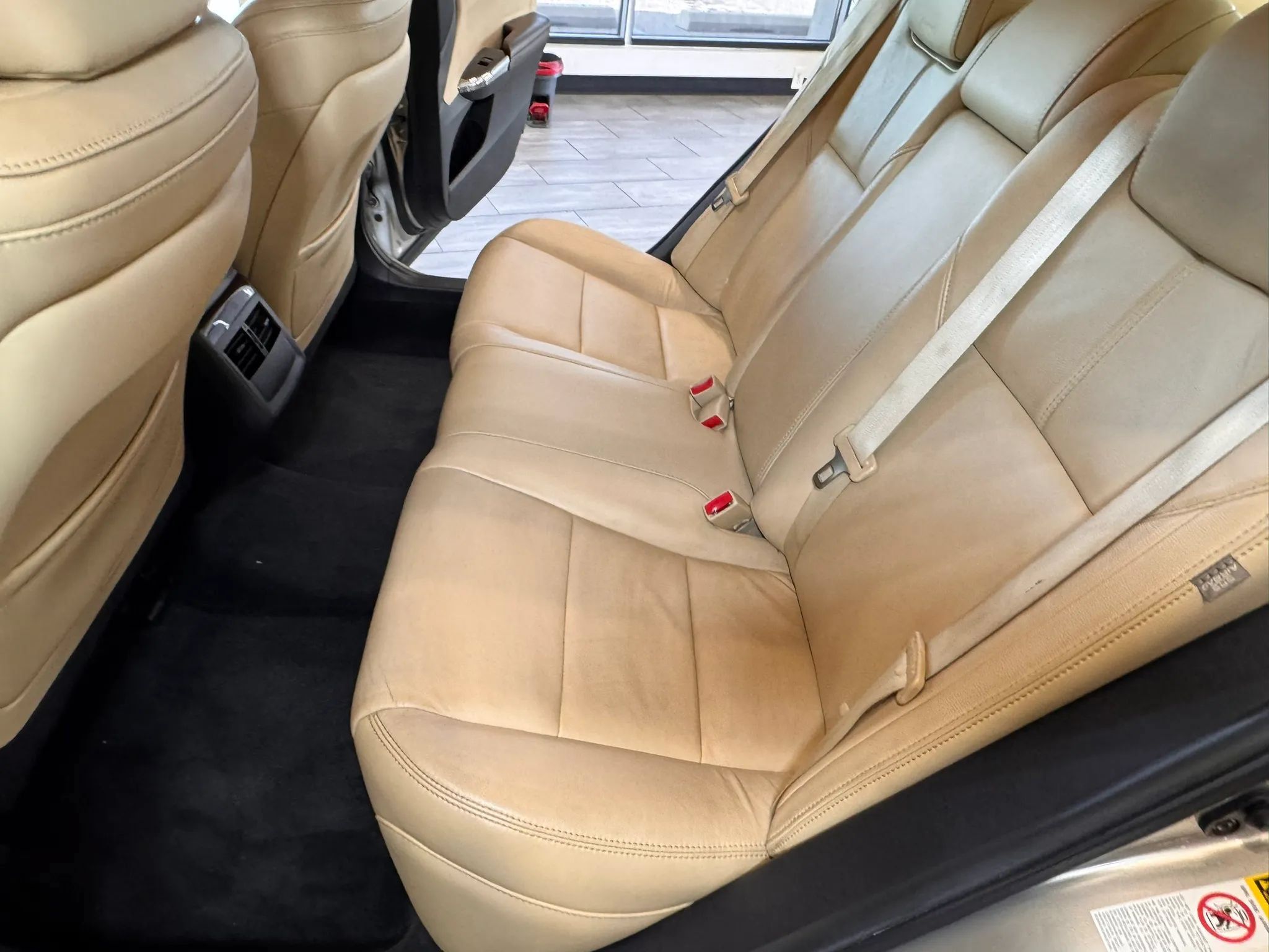 Used 2015 Toyota Avalon XLE FWD image 30