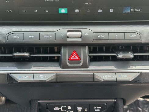Used 2025 Kia K4 EX FWD image 23