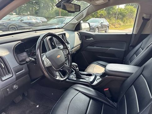 Used 2022 Chevrolet Colorado Z71 RWD image 9