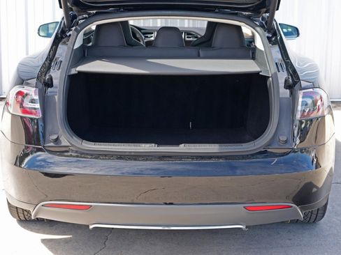 Used 2015 Tesla Model S 60 image 9