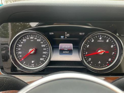 Used 2019 Mercedes-Benz E 300 4MATIC image 18