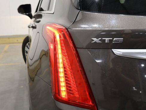Used 2019 Cadillac XT5 Luxury image 49